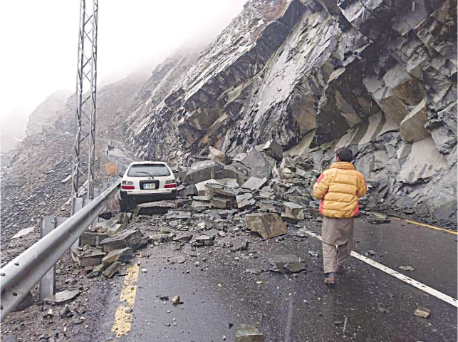 Karakoram Highway Paralyzed Landslides Halt Traffic as Heavy Rain and Snow Forecasted for a Week in Gilgit-Baltistan